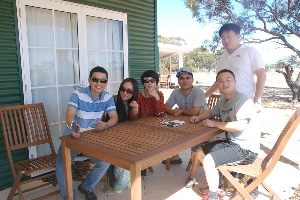 Mary'S Farm Cottages Kukerin Quarto foto